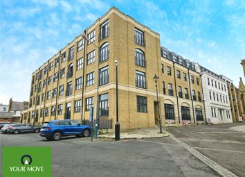 Thumbnail Flat for sale in Queensbridge Drive, Ramsgate, Kent