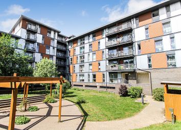 Thumbnail 2 bed flat for sale in Commonwealth Drive, Crawley, West Sussex.