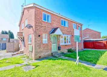 Thumbnail Town house to rent in Fabric View, Holmewood, Chesterfield, Derbyshire