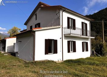 Thumbnail 5 bed villa for sale in Tuscany, Lunigiana, Licciana Nardi