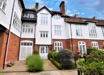 Thumbnail 3 bed town house for sale in Rothschild Place, Tring