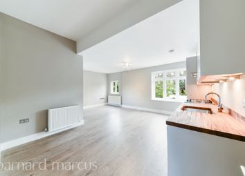 2 Bedrooms Flat for sale in Ambleside Avenue, London SW16