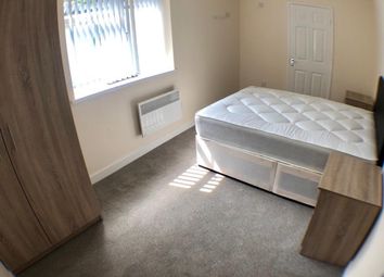 Thumbnail Flat to rent in Chester Road North, Kidderminster