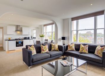 2 Bedrooms Flat to rent in Hill Street, Mayfair W1J