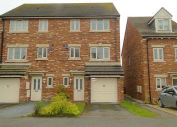 Thumbnail Town house to rent in Forge Drive, Doncaster