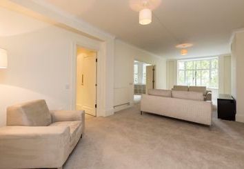 Thumbnail 5 bed flat to rent in Strathmore Court, Park Road, London