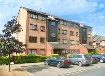Thumbnail Flat for sale in Cricketers Close, Erith