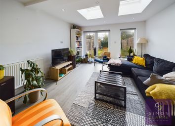 Thumbnail 2 bed flat to rent in Beresford Road, Haringey, - With Private Garden