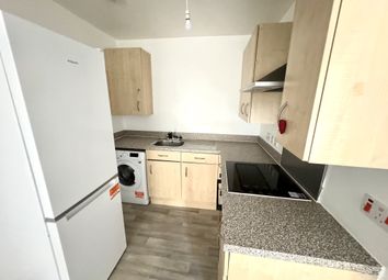 Thumbnail 2 bed flat to rent in Campden Road, Croydon