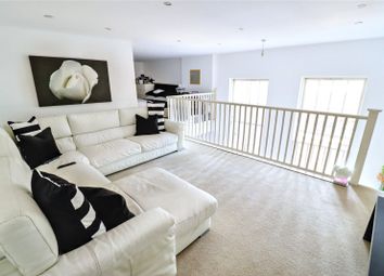 Thumbnail Flat to rent in Princess Park Manor, East Wing, New Southgate, London