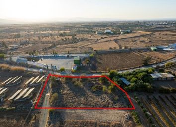 Thumbnail Land for sale in Peristeronari, Nicosia