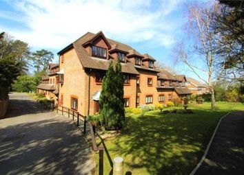 Thumbnail Flat for sale in Langdown Lawn, Hythe, Southampton