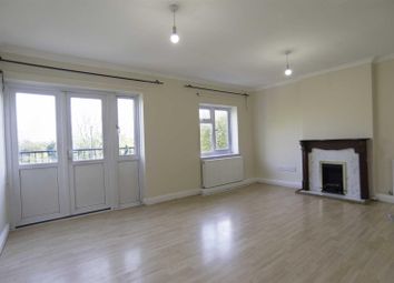 Thumbnail 3 bed flat to rent in Redcroft Road, Southall