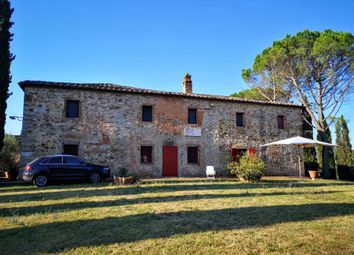 Thumbnail Country house for sale in San Gimignanello, Tuscany, Italy
