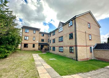 Thumbnail 2 bed flat for sale in Lovegrove Drive, Slough