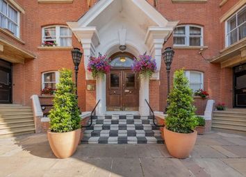 Thumbnail 3 bed flat for sale in Moscow Road, London