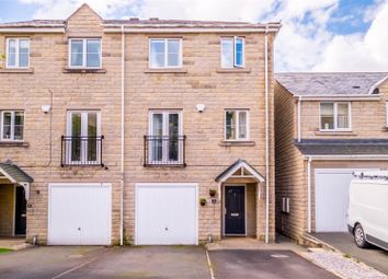 Thumbnail 4 bed town house for sale in Heatherdale Close, Wheatley, Halifax