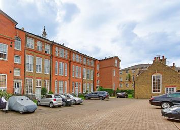 2 Bedrooms Flat to rent in Beta Place, Clapham North SW4