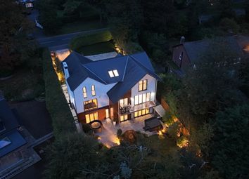 White Lodge, Prestbury, Cheshire Sk10 4Hu