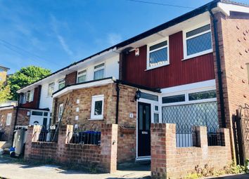 2 Bedroom Semi-detached house for rent