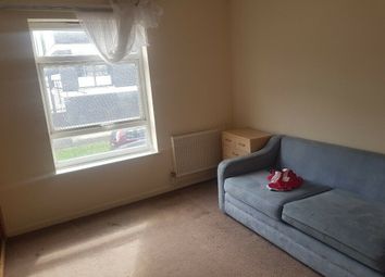 4 Bedrooms Terraced house to rent in Nightingale Vale, Woolwich, London SE18