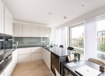Thumbnail 2 bedroom flat for sale in Central Avenue, Fulham, London