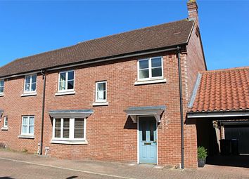 2 Bedroom Semi-detached house for rent