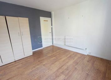 Thumbnail Flat to rent in Wadham Avenue, London
