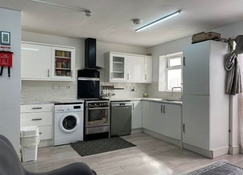 Thumbnail 1 bed flat to rent in West Road, Feltham