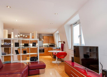 2 Bedrooms Flat to rent in Salisbury Promenade, Green Lanes, London N8
