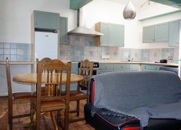2 Bedrooms Flat to rent in Belmont Street, London NW1