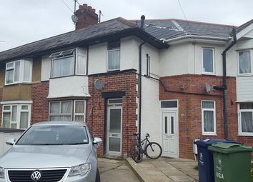 Thumbnail 2 bed flat to rent in Campbell Road, Oxford