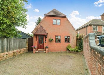 2 Bedroom Detached house for sale