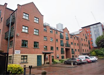 3 Bedrooms Flat for sale in 4 Slate Wharf, Manchester M15