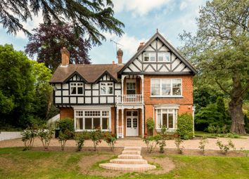 Thumbnail 6 bed detached house to rent in Woburn Hill, Addlestone