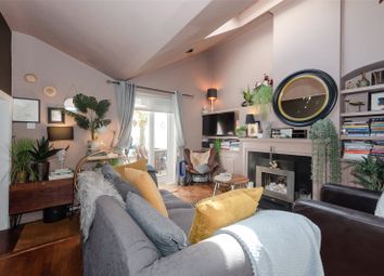 Thumbnail 2 bed flat for sale in Wandsworth Road, Wandsworth