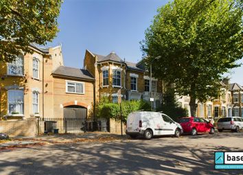Thumbnail Flat to rent in Lower Clapton Road, London