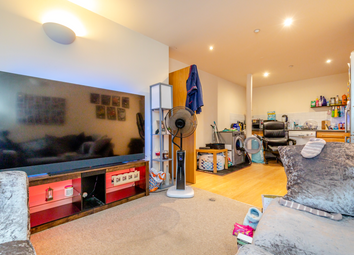 Macclesfield - 2 bed flat for sale