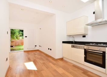 2 Bedrooms Flat to rent in Gordon Road, Ealing W5