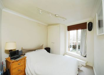 Thumbnail 1 bed flat to rent in Balham High Road, Balham, London