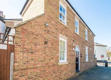 3 Bedroom Semi-detached house for rent