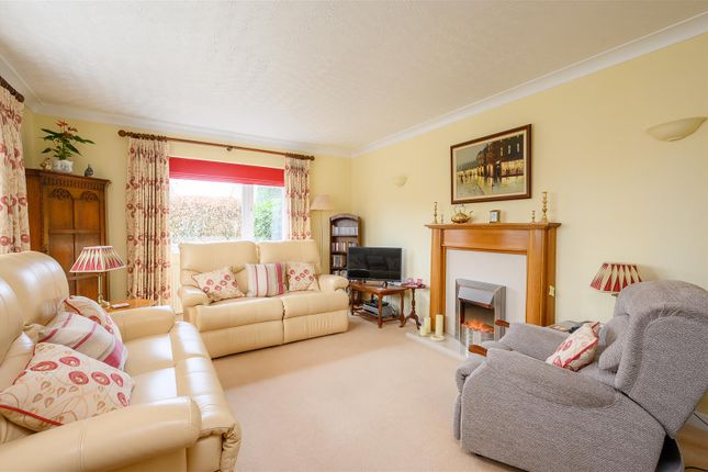 1, Greenside Close, York photo 2
