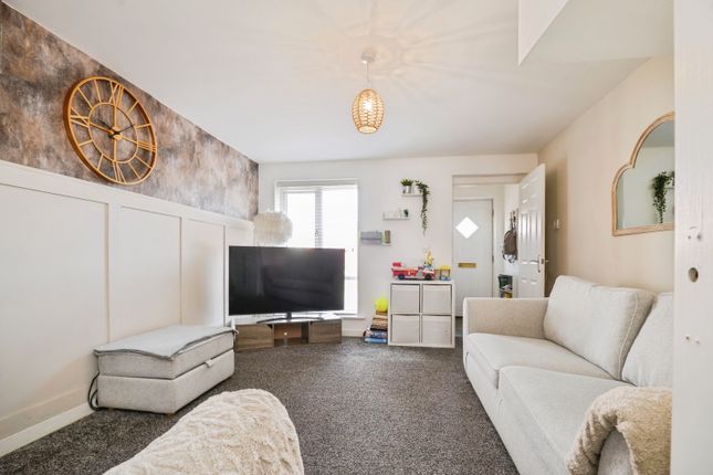 125, Deepdale Avenue, Stockton-on-tees photo 2