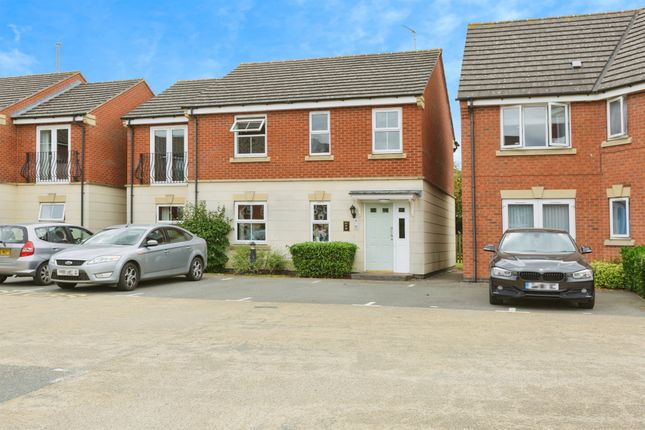 27, Loughland Close, Leicester photo 2