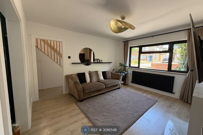 Bassetts Way, Locksbottom Farnborough, Orpington photo 2