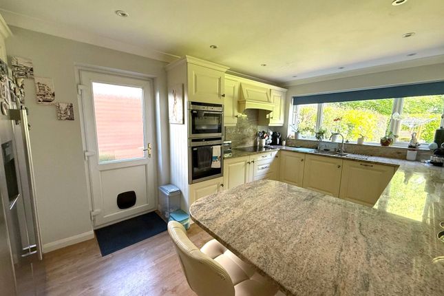 21, Lynton Close, Cheshire photo 3