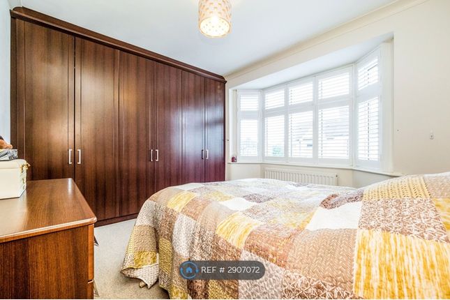 Greenstead Gardens, Woodford Green photo 2