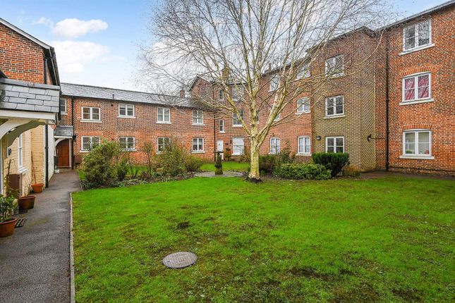 Flat for sale in The Cloisters, Junction Road, Andover