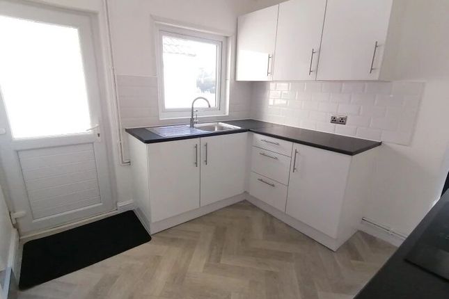 25, Maddox Street, Tonypandy photo 3