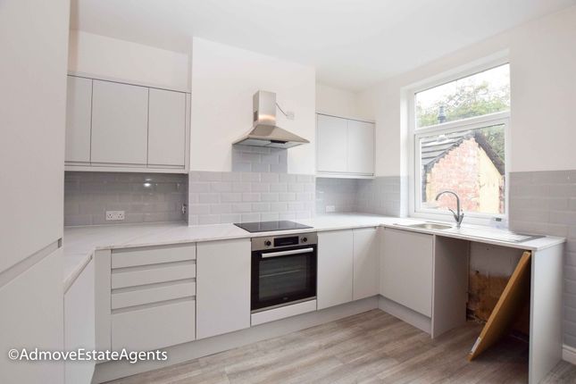 2 Woodland Terrace, Manchester photo 3